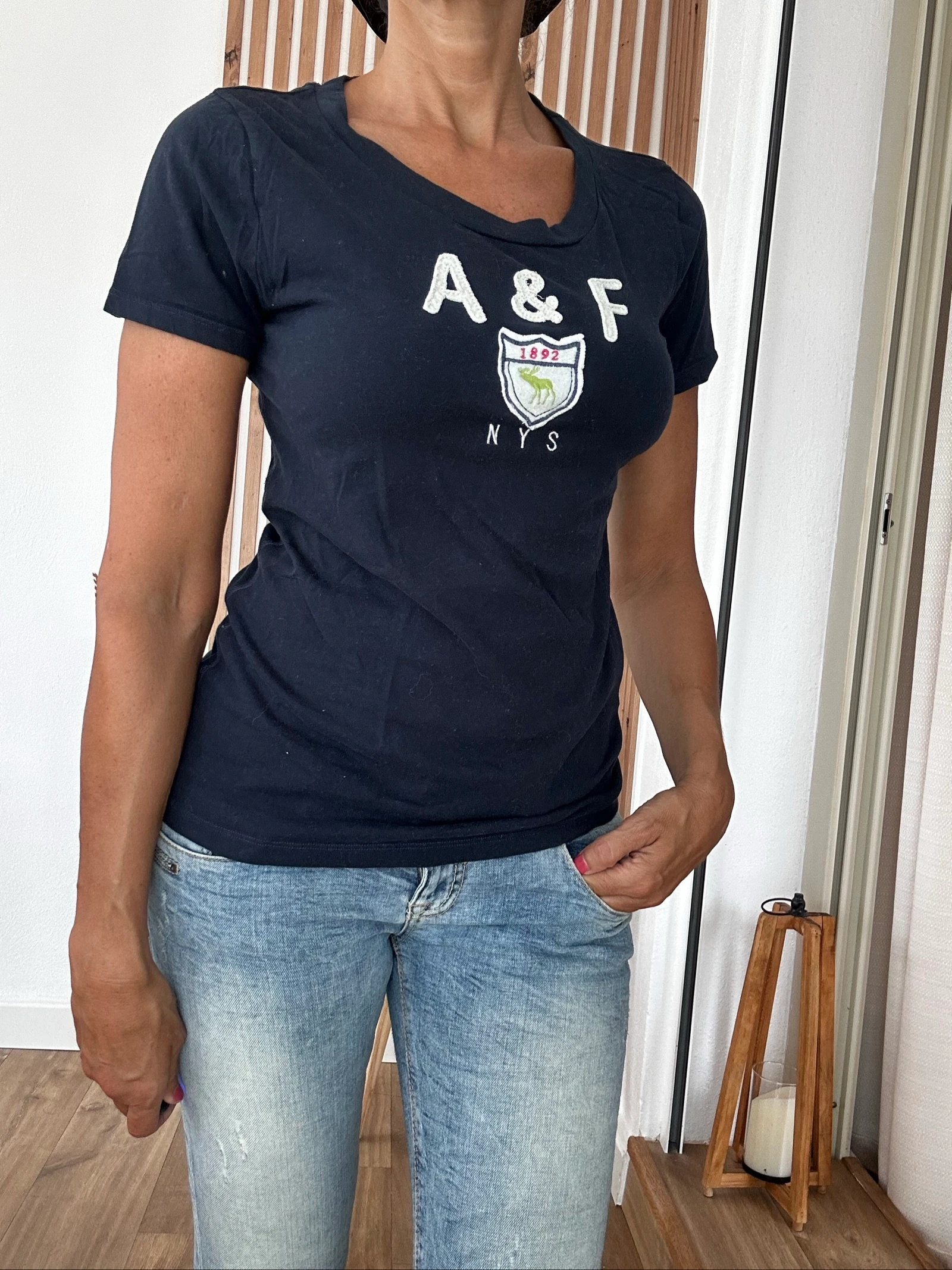 Navy blue vintage Abercrombie & Fitch T-shirt – Embroidered logo – photo 2